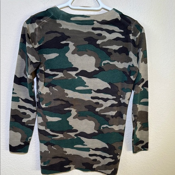 J Crew Merino Wool Tippi sweater in camouflage - Picture 5 of 7
